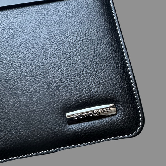 Samsonite Business Black Leather Portfolio w/ Pad & Calculator NWT ✨ - Picture 2 of 6